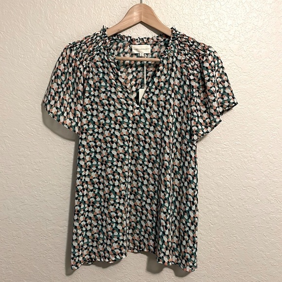 Melloday Women’s Geometric Flutter Sleeve Top Size M NEW - Picture 1 of 7